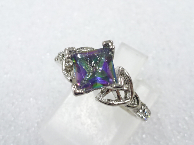 Japanese Kimono / Antique Accessories Metal